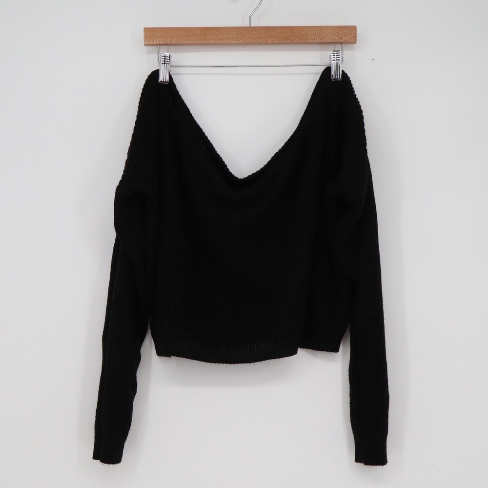 PrettyLittleThing Black Off Shoulder Cropped Knit Sweater V-Neck Ribbed M/L